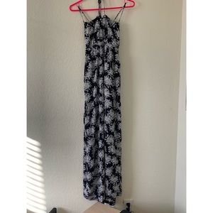 Women’s long black and white maxi dress. Size S.